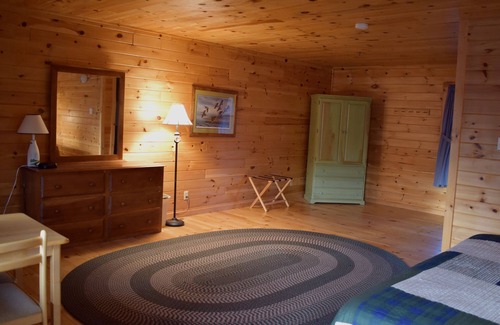 Brooklin Hotel | 1 bedroom private vacation home in brooklin