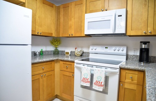 East Little Havana Apartment | 1 bedroom rental unit Little Havana free parking