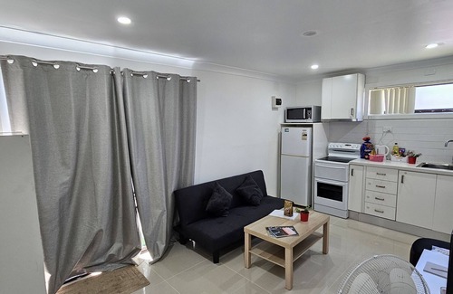 St Andrews House | 1 Bedroom self-contained compact granny accommodation