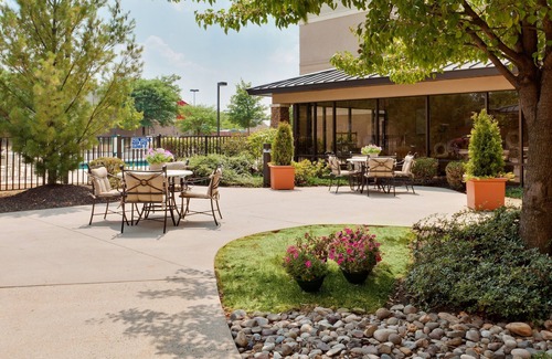 Allentown Condo | 1 Bedroom | Shared Hot Tub Access + Outdoor Pool