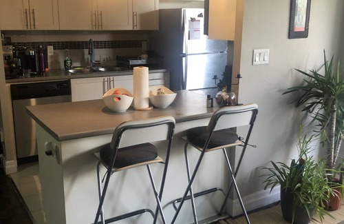 Eringate Apartment | 1 bedroom Spacious Apartment In Etobicoke