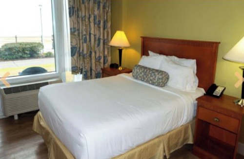 Virginia Beach Resort | 1 Bedroom Studio on the Virginia Beach waterfront