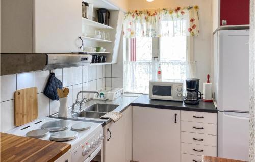 Sommen Apartment | 1 Bedroom Stunning Apartment In Sommen