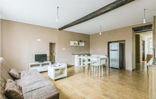 O Savinao House | 1 Bedroom Stunning Home In Galicia
