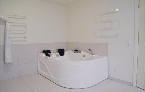 Brande House | 1 Bedroom Stunning Home In Brande