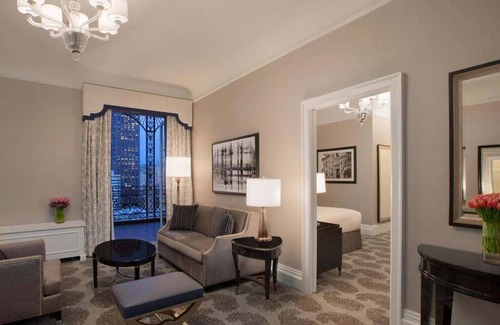 Nob Hill House | 1-Bedroom Suite at a 5⭐️ Hotel