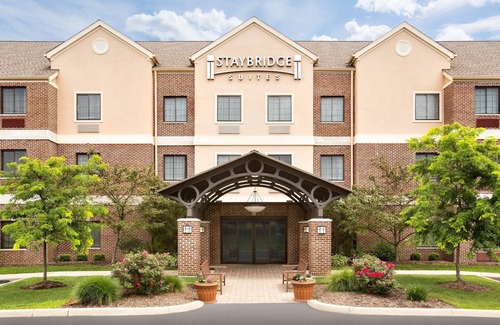 Stow Condo | 1 Bedroom Suite | FREE Breakfast + Laptop-friendly