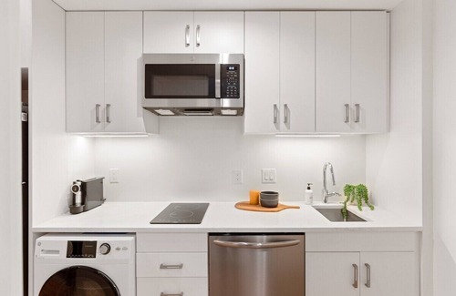 Cannonborough Elliotborough Apartment | 1 Bedroom Suite in Downtown Charleston!