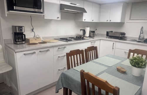 Newtonbrook House | 1 Bedroom Suite in North York