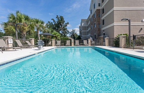 Tallahassee Condo | 1 Bedroom Suite in Tallahassee! FREE Breakfast + 24h Business Center