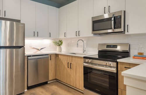 12 South Condo | 1 Bedroom Suite | Rooftop, Courtyard | The Gilmore