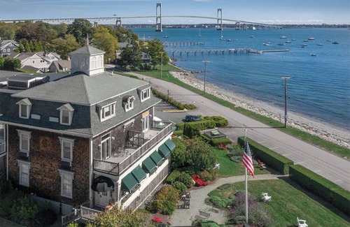 Jamestown Condo | 1 Bedroom Suite w/Kitchenette, Sleeps 4, 10 min from Newport, at Voyager Inn!