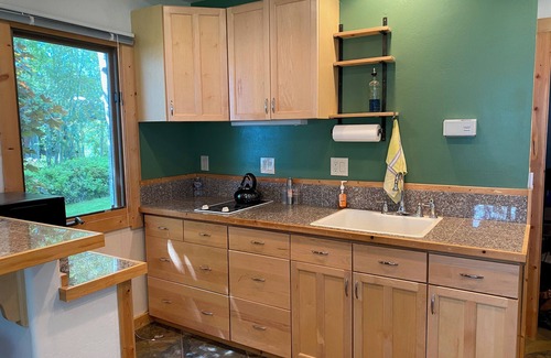 Lake Forest Condo | 1 Bedroom Tahoe Lakefront - Steps to the water