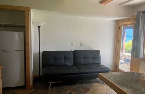 Lake Forest Condo | 1 Bedroom Tahoe Lakefront - Steps to the water