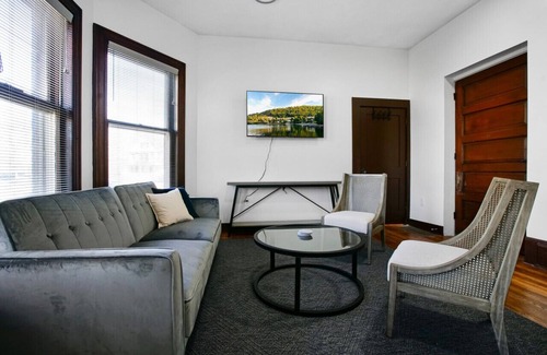 Hough House | 1-Bedroom Victorian Steps from Cleveland Clinic