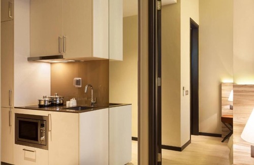 Singapore River Apartment | 1 Bedroom w/Laundry Room Close to Havelock MRT Station
