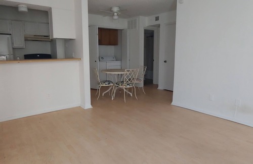 Far North Dallas Condo | 1 bedroom with fireplace