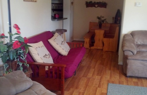 Auburndale House | 1 bedroom with Private Lake Life