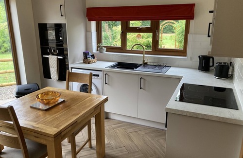 Longford Cottage | 1 bedroomed Detached holiday retreat Pant