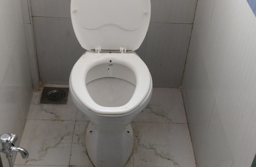 Clover Park House | 1 BHK FLATS KITCHAN TOTAL FIVE FLATS I NNNNNNNNNIN VIMAN NAGAR NEXT TO AIR PORT.