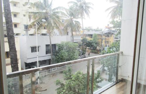 Belagavi House | 1 BHK luxury Bedroom Penthouse ,Couple Friendly