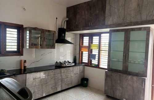 Mysore House | 1 BK Pleasant place 4 Families, Friends, Couples, with free parking.