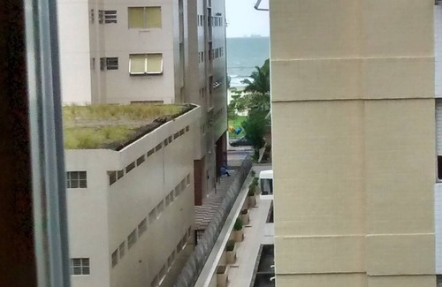 Pompeia Apartment | 1 block from the beach.