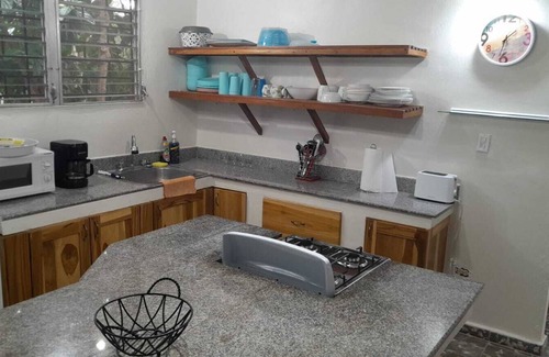 Playa Coronado House | 1 BLOCK FROM THE BEACH CORONADO, PANAMA! COZY INEXPENSIVE RENTAL