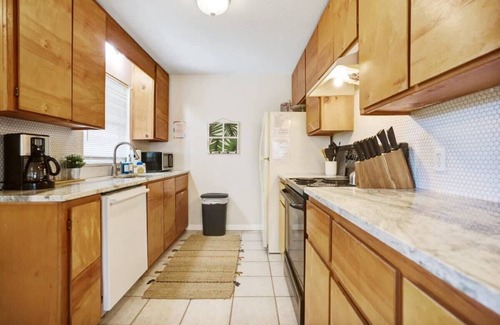 Coquina Gables Apartment | 1 Block to Beach & A Street Boho/Tropical Apt