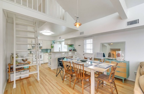 Pirates Beach House | 1 Block to Beach: Family Retreat in Galveston!