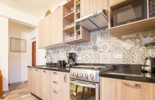 Esterito House | 1 Block to Malecón, Netflix, Beach Access