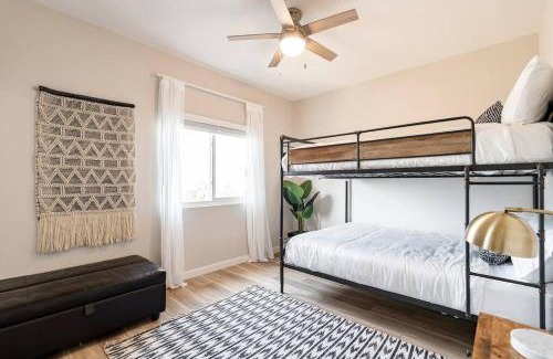 Ocean Beach Apartment | 1 Block to Sand Stylish 3BR Contemporary Home