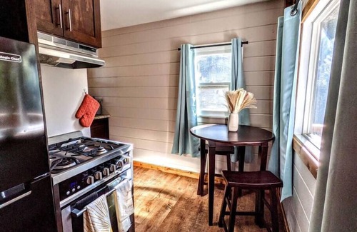 Pauma Valley Cabin | # 1. Bluebird's Nest - Studio Cabin W/Fireplace