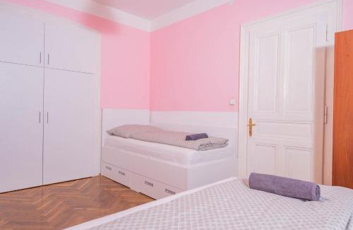 Vrsovice Apartment | 1 Bob's Apartment - 2 bedrooms and living room