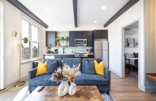 North Philadelphia West Apartment | 1 BR Across from Fairmount Park -10 mins to DT (D)