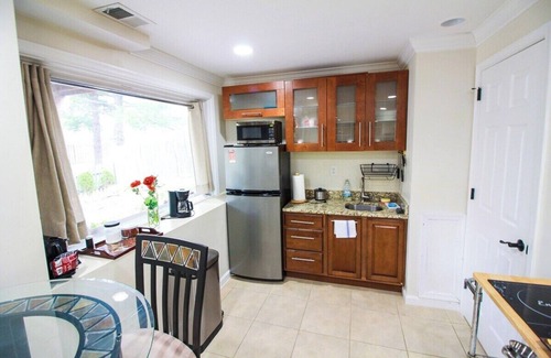 Herndon House | 1 BR Basement Apart walk 13M Metro/Drive 5M IAD