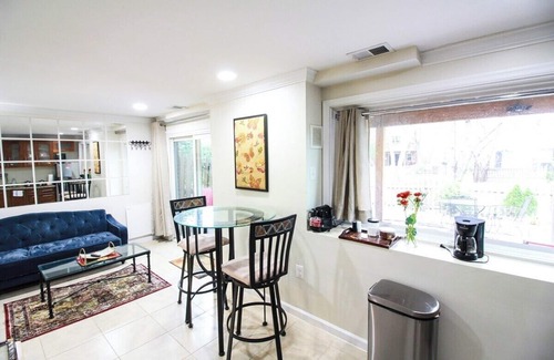 Herndon House | 1 BR Basement Apart walk 13M Metro/Drive 5M IAD