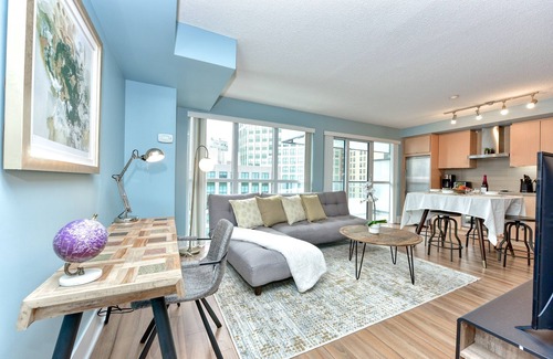 Toronto Entertainment District Condo | 1 BR Condo in Entertainment Dist