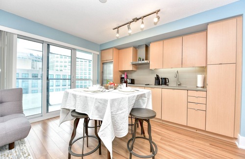 Toronto Entertainment District Condo | 1 BR Condo in Entertainment Dist