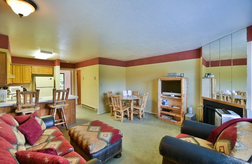 Wolf Creek Condo | 1 BR Condo near Pineview | 1 Bed, 1 Bath