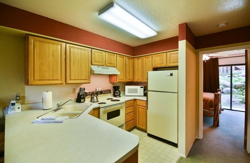 Wolf Creek Condo | 1 BR Condo near Pineview | 1 Bed, 1 Bath