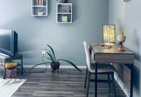 Nappanee Apartment | 1 BR Cozy Apartment with Fire Pit Short walk to town