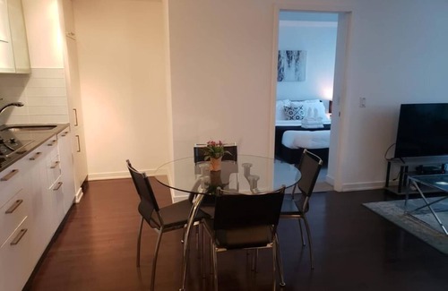 Toronto Entertainment District Condo | 1 BR + Den Condo - Downtown Toronto, Pool, Gym and Views!