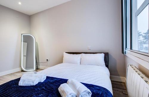 Harlington Apartment | 1 BR Flat - 6 Mins From Heathrow Airport - Flat 14