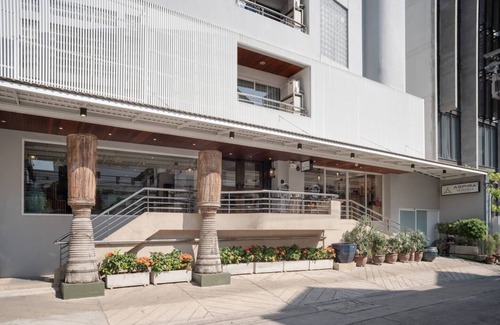 Nana Condo | 1 BR Ruamrudee/service/Monthly