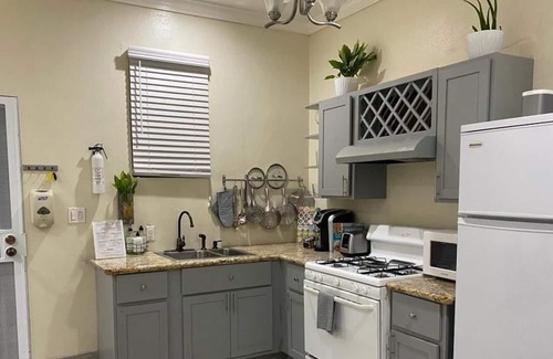 Nassau Apartment | 1 BR w/ Free Breakfast, Car & Airport Pickup