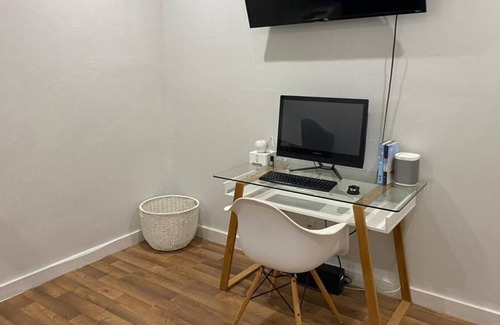 Nassau Apartment | 1 BR w/ Free Breakfast, Car & Airport Pickup