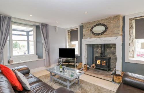 Cowshill House | 1 Braeside