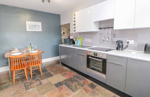 Cowshill Cottage | 1 BRAESIDE, pet friendly, character holiday cottage in Wearhead