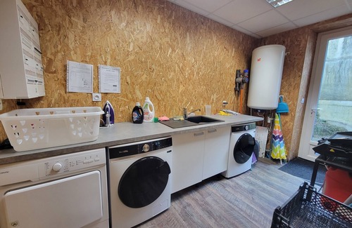 Les Epesses Apartment | 1 brin d'ailleurs : apartment in village house 3 kms from puy du fou